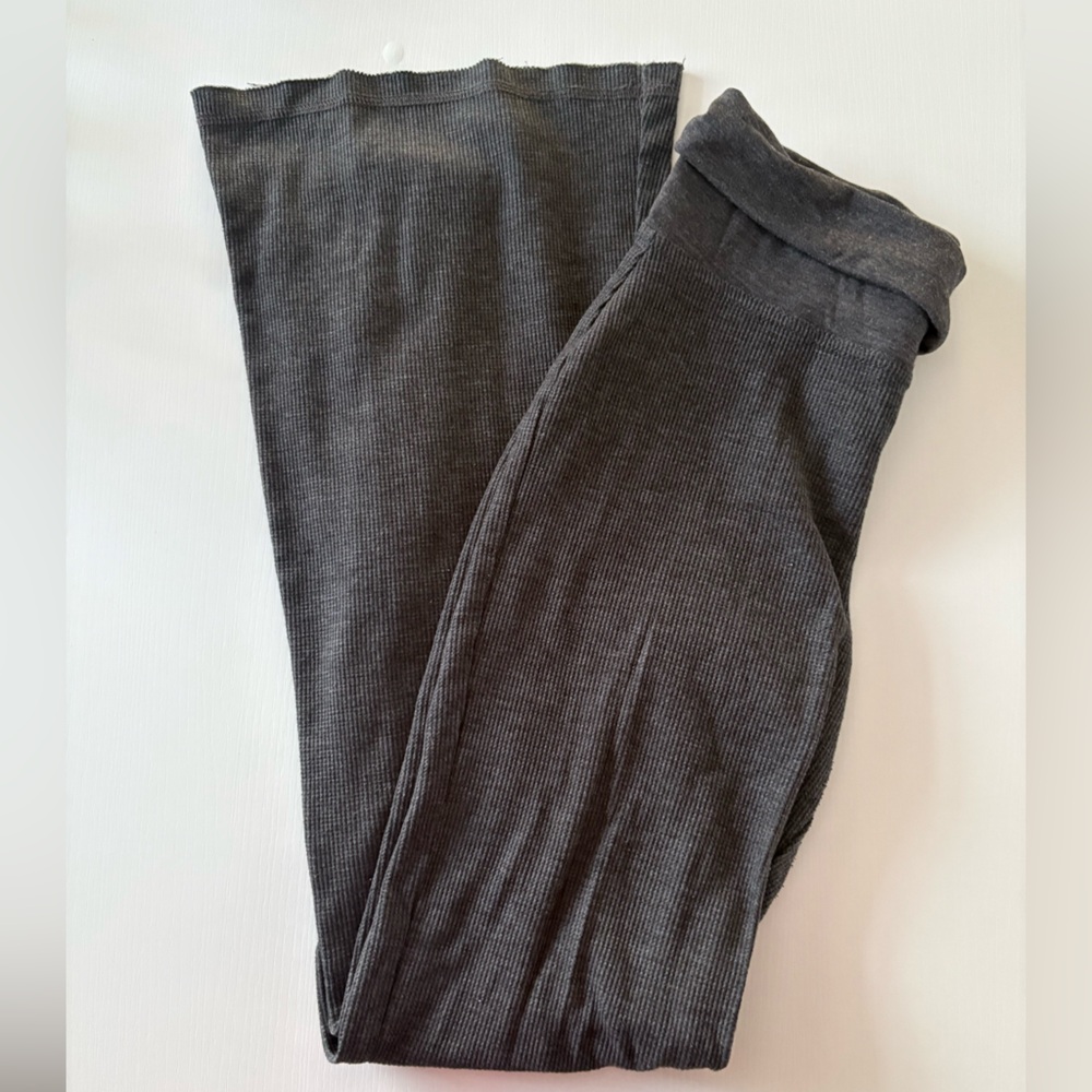 No Boundaries Women’s Gray Pants